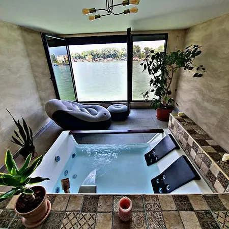 Villa Monte Cristo On Water Belgrade